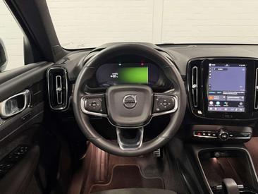 Volvo XC40 AWD — photo 18