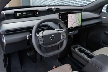 Volvo EX60 P10 AWD — photo 13