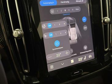 Volvo XC40 AWD — photo 29