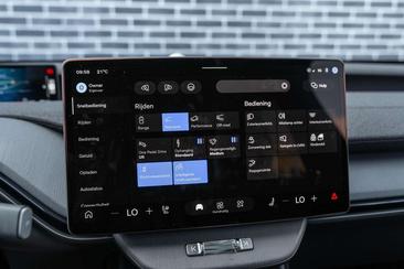 Volvo EX60 P10 AWD — photo 33
