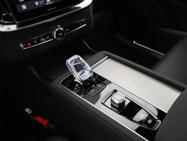 Volvo XC90 T6 Recharge AWD — photo 20