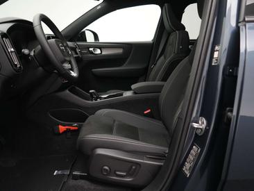 Volvo EX40 Single Motor Extended Range — photo 8