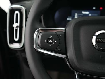 Volvo EX40 Single Motor Extended Range — photo 30