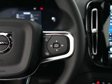 Volvo EX40 Single Motor Extended Range — photo 31