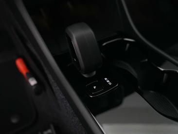 Volvo EX40 Single Motor Extended Range — photo 47