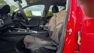 Audi A4 Avant 35 TDI — photo 19
