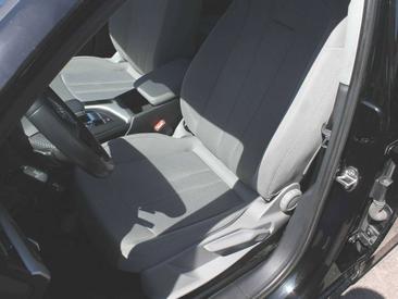 Audi A4 Avant 40 TDI — photo 14