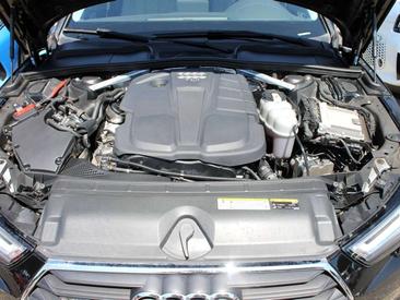 Audi A4 Avant 40 TDI — photo 27