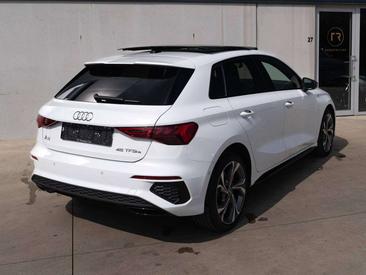 Audi A3 S Line 45 TFSI E Competition — photo 12