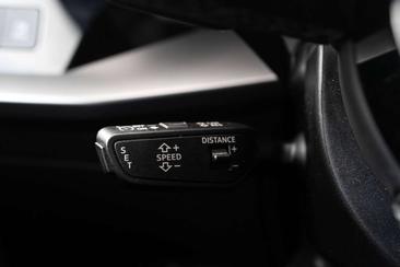 Audi A3 S Line 45 TFSI E Competition — photo 41