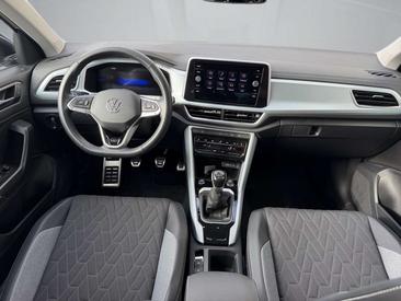 Volkswagen T-Roc 1.5 TSI — photo 6