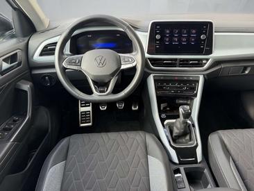 Volkswagen T-Roc 1.5 TSI — photo 9