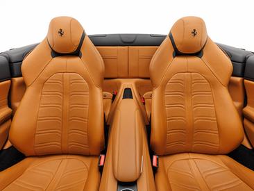 Ferrari California T — photo 6
