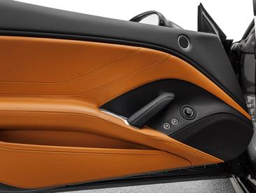 Ferrari California T — photo 8