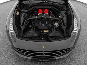 Ferrari California T — photo 16