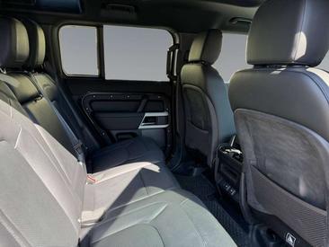 Land Rover Defender 110 D200 — photo 7