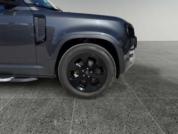 Land Rover Defender 110 D200 — photo 9