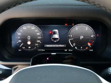 Land Rover Defender 110 D250 — photo 11