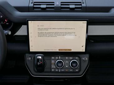 Land Rover Defender 110 D250 — photo 21