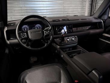 Land Rover Defender 110 P400e — photo 2