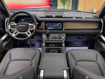 Land Rover Defender 110 D250 — photo 7