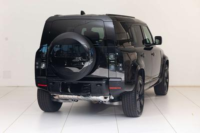 Land Rover Defender 110 P400e
