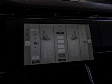 Land Rover Range Rover Sport P550e — photo 14