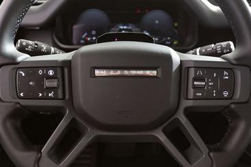 Land Rover Defender 110 P400e — photo 6