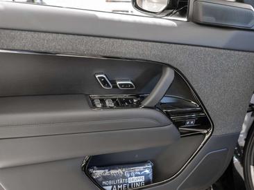 Land Rover Range Rover Sport P550e — photo 20