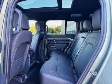 Land Rover Defender D200 — photo 8