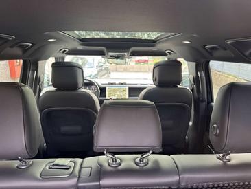 Land Rover Defender 110 D250 — photo 21