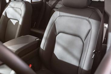 Land Rover Defender 110 P400e — photo 14