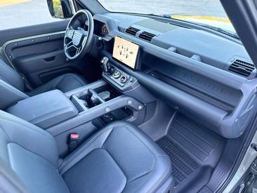 Land Rover Defender D200 — photo 12