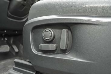 Land Rover Defender 90 D200 — photo 18