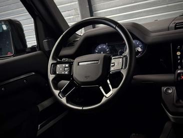 Land Rover Defender 110 P400e — photo 22