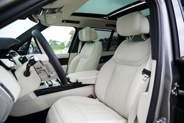 Land Rover Range Rover P550e — photo 6