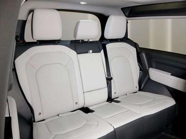 Land Rover Defender 90 D250 — photo 18