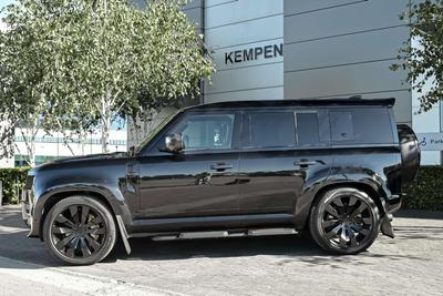 Land Rover Defender P400