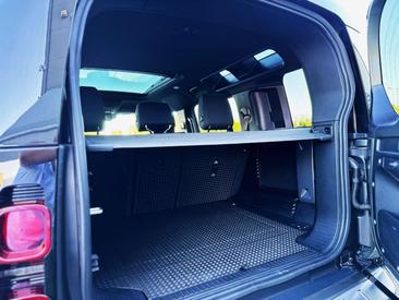 Land Rover Defender D200 — photo 24