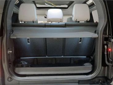 Land Rover Defender 90 D250 — photo 22