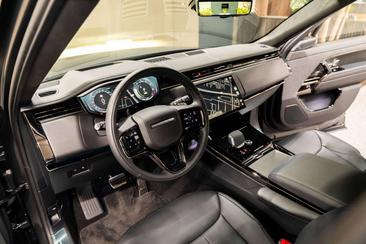 Land Rover Range Rover Sport P550e — photo 21