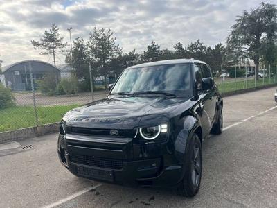 Land Rover Defender 110 D250