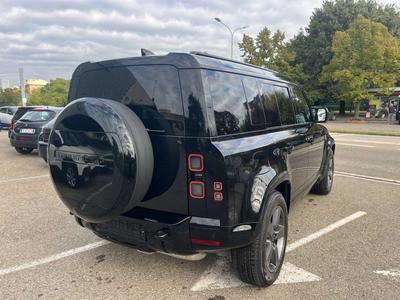 Land Rover Defender 110 D250