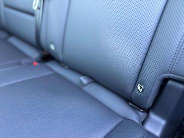 Land Rover Defender D200 — photo 35