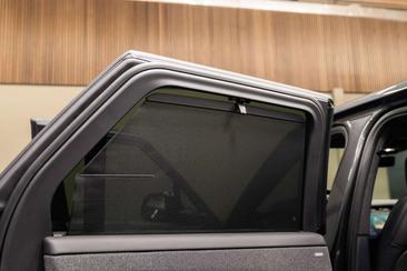 Land Rover Range Rover Sport P550e — photo 29
