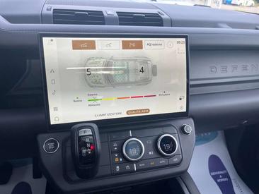 Land Rover Defender 110 D250 — photo 6