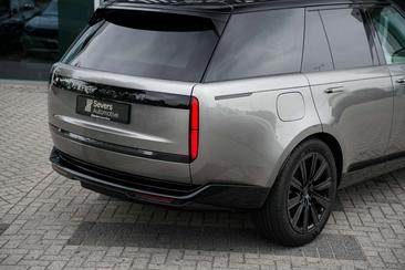Land Rover Range Rover P550e — photo 31