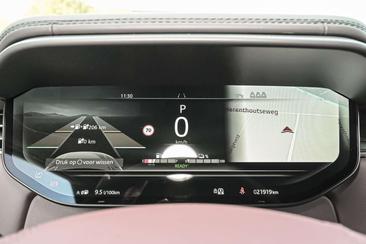 Land Rover Range Rover Sport P550e — photo 9