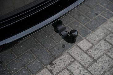 Land Rover Range Rover P550e — photo 32
