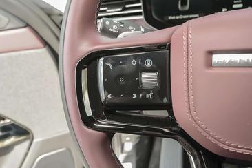 Land Rover Range Rover Sport P550e — photo 14